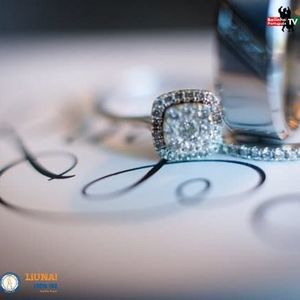 Meet your Posher, Connie